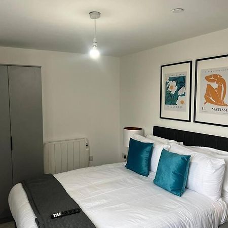 Luxury 2 Bed 2 Bath Flat Near Old Trafford Apartment Manchester Exterior photo